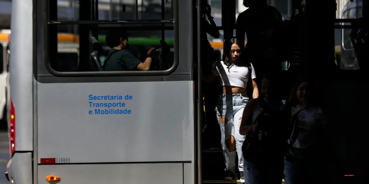 Governo envia ao Congresso proposta de tarifa zero no transporte