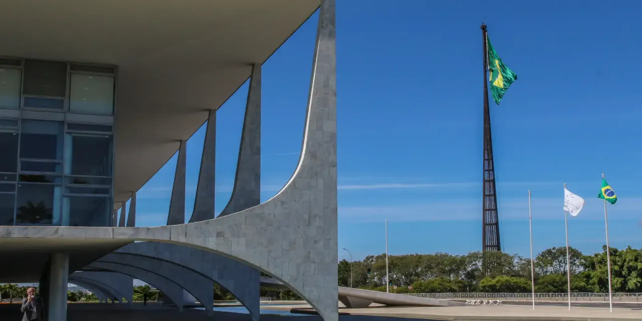 Frente de prefeitos apresenta carta com propostas aos presidenciáveis